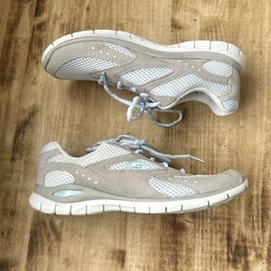 Dr. Scholl’s Athletic Running Shoes